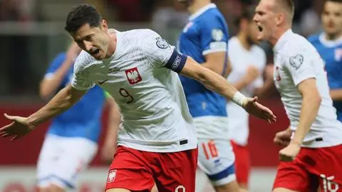 "Obowiązek" spełniony, trzy punkty uratowane. Lewandowski przełamał bramkową niemoc 