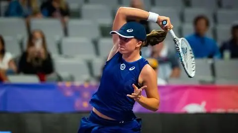 WTA Finals: top seed Świątek to face Garcia after beating Kasatkina