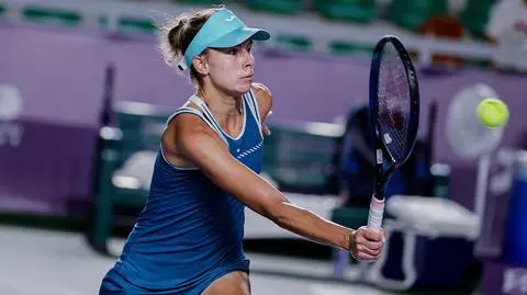 Linette bezradna w finale w Kantonie
