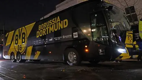 Autobus Borussii Dortmund utknął w korku. Mecz Ligi Mistrzów opóźniony 