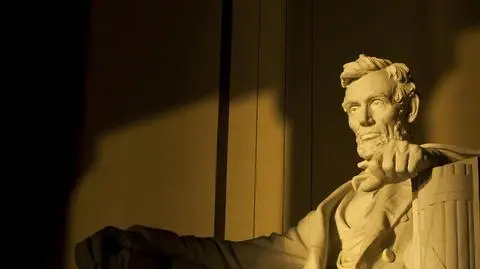 Właściciel Facebooka chce stworzyć bota z osobowością szesnastego prezydenta USA