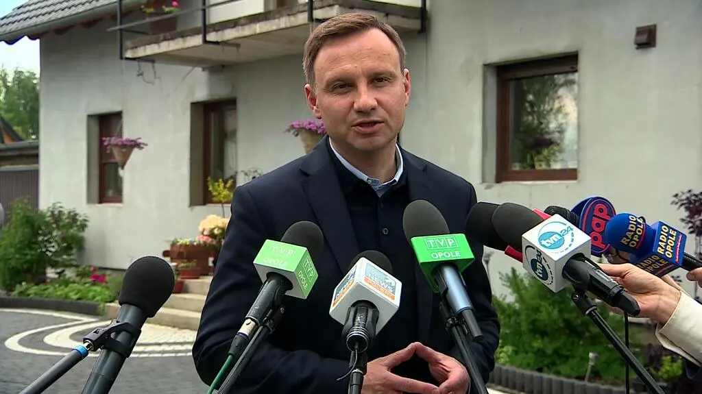 Duda: państwo powinno się pochylić nad rodzinami