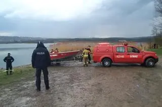 Mężczyzna wpadł do zalewu w Strzegocicach