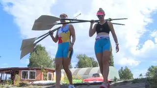 Kanał Żerański. Ołena Buriak i Agnieszka Kobus-Zawojska w drodze na trening