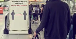 MSZ apeluje o unikanie podróży zagranicznych