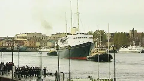 Royal Yacht Britannia został wycofany ze służby w 1997 roku