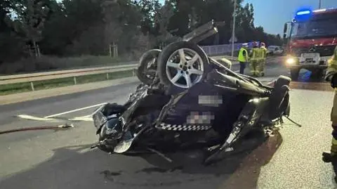 16-latek jechał autem ojca, wjechał w taksówkę. Zginęły dwie osoby, śledczy przesłuchali rodziców 