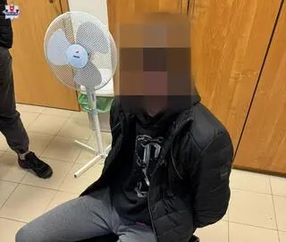 Policja zatrzymała 20-letniego nożownika 