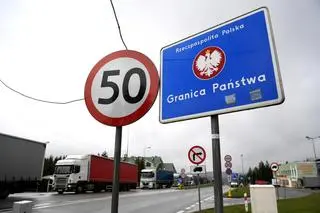 Punkt tymczasowej kontroli granicznej na dawnym polsko-słowackim przejściu granicznym w Barwinku