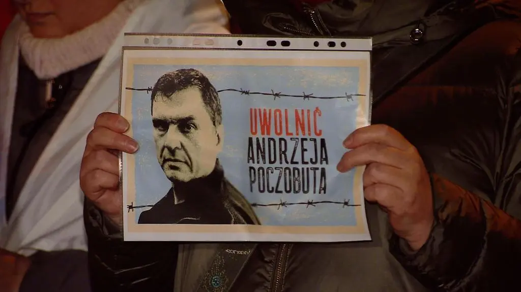 Manifestacja solidarności z Andrzejem Poczobutem w Białymstoku. Zdjęcie z 16 stycznia 