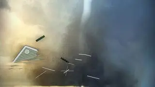 Gdy czujniki dadzą mu sygnał, że nadciąga huragan, dom chowa się pod ziemię