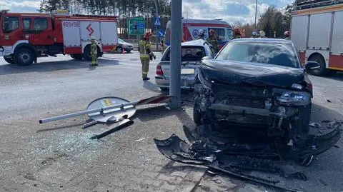Zderzenie dwóch aut. Ranne zostały cztery osoby