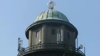 Globus na wieży ciśnień