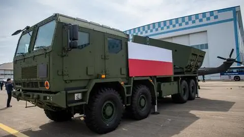 Wyrzutnie K239 Chunmoo będą posadowione na polskich Jelczach