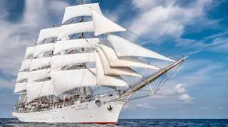 Dar Młodzieży is a very beautiful vessel