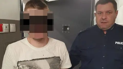21-latek miał zranić swoją matką nożem 