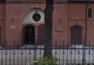 Rzuciła trzema jajkami w drzwi kościoła. Jest prawomocny wyrok sądu