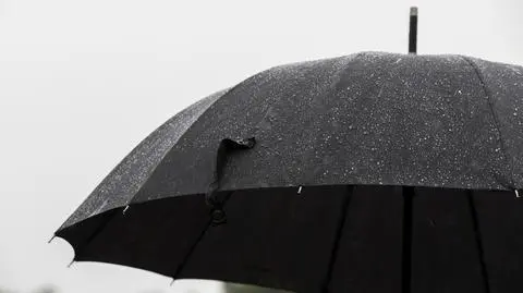 Pogoda na dziś: przelotne opady deszczu, lokalnie zagrzmi
