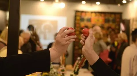 "Zdobienie jajek to ukraińska sztuka narodowa. Tam wszyscy robią pisanki"