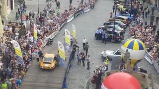 Wjazd zabytkowych aut