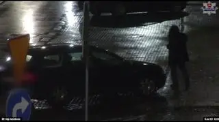 Pił wódkę z kolegami na ulicy i do razu wsiadł za kierownicę audi