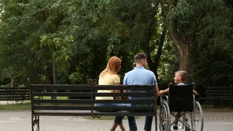 rodzice dziecko z niepełnosprawnością