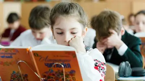 Nie znają polskiego, nie będą wiedziały, jak pytać. "Możemy im to odrobinę ułatwić"