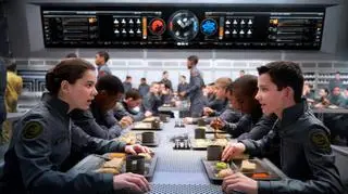 Hailee Steinfeld i Asa Butterfield