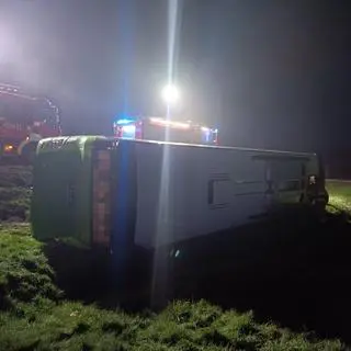 Wypadek autokaru w Elżbiecinie