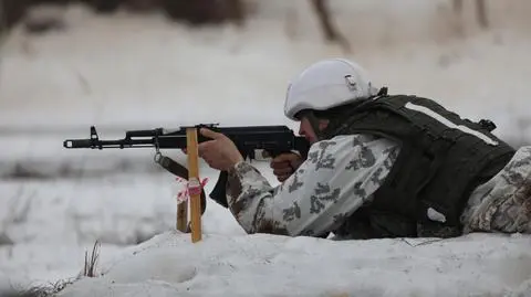 Skoncentrowano 40 tysięcy żołnierzy. "Jedzą śnieg, ale idą naprzód"
