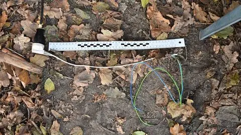 Chciał podłączyć przewód elektryczny. 76-latek nie żyje