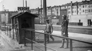 Peron stacji w maju 1945 roku