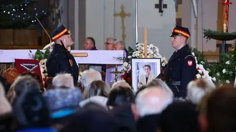Pogrzeb Iwony Śledzińskiej-Katarasińskiej. "Uważała, że trzeba mówić prawdę, nawet jeżeli ta prawda boli"