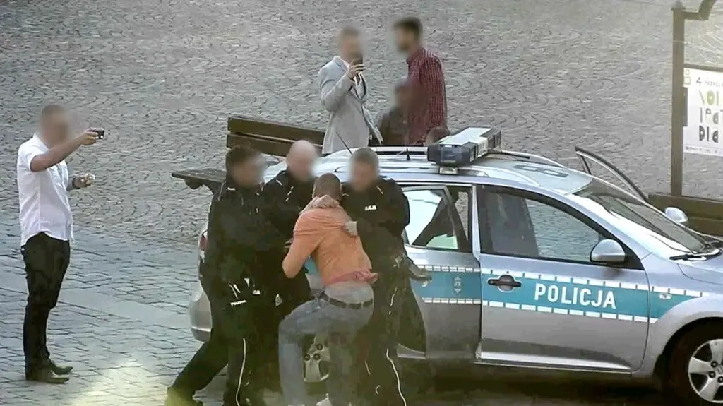 Śmierć w komisariacie: Post Scriptum - 2