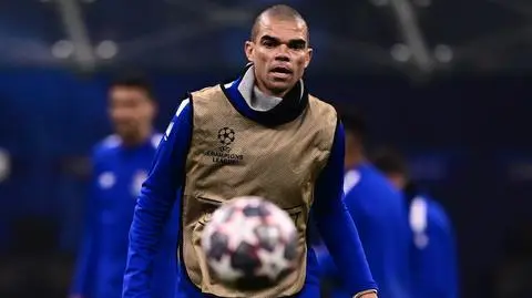 Cztery dni do czterdziestki, a jemu ciągle mało. Pepe trzecim najstarszym w Lidze Mistrzów