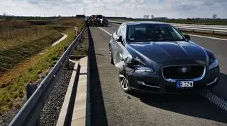 Auto uderzyło w bentleya