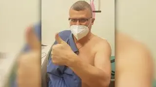 Doktor Paweł Grzesiowski zaszczepiony
