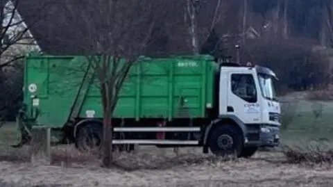 Tragiczny wypadek w Sosnówce. Nie żyje 25-latek