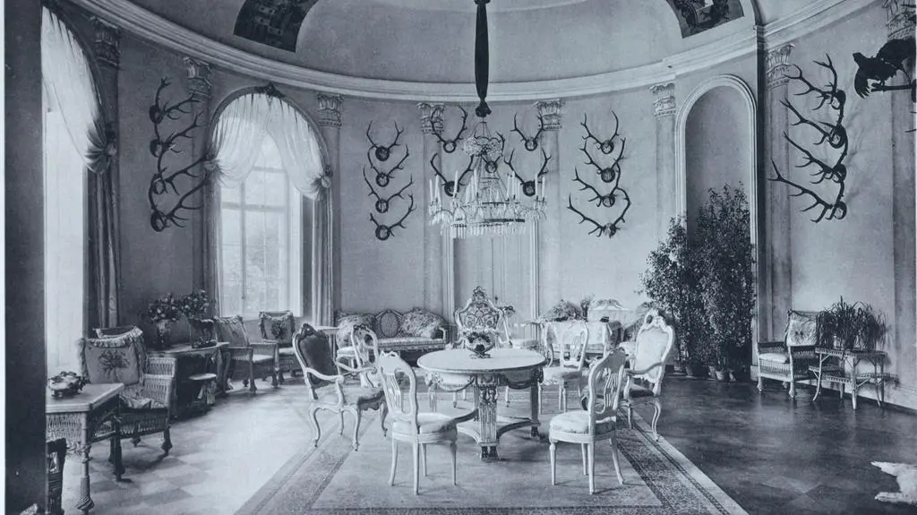 Pałacowe wnętrza 