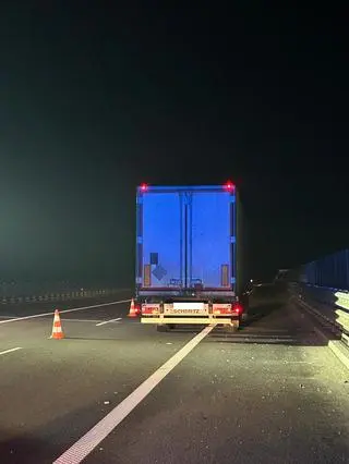Mężczyzna nie przeżył potrącenia przez ciężarówkę