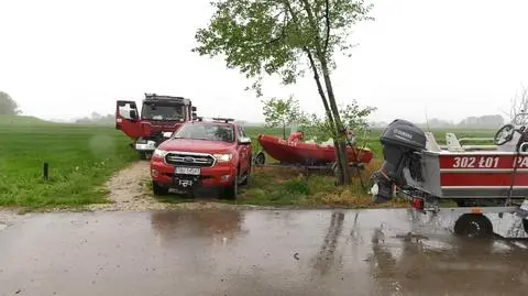 Wędkarze spali nad rzeką, jeden z nich mógł zsunąć się do wody. Znaleziono jego ciało 