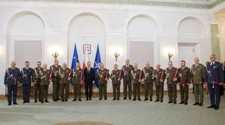Prezydent wręczył nominacje generalskie oficerom WP, SKW, SOP, SG i SW