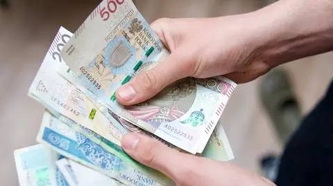 Wynagrodzenie pieniądze złoty