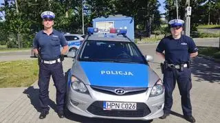 Policjanci pomogli rodzinie z dzieckiem dotrzeć do szpitala