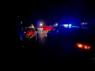 Leżącego w rowie mężczyznę zauważył przypadkowy świadek, który powiadomił służby