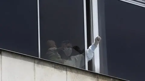 Zapowiedź rozluźniania obostrzeń, testy drive-thru w Polsce, protesty na granicy i ramadan w cieniu pandemii