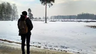 Leo Geyer podczas wizyty w muzeum Auschwitz-Birkenau