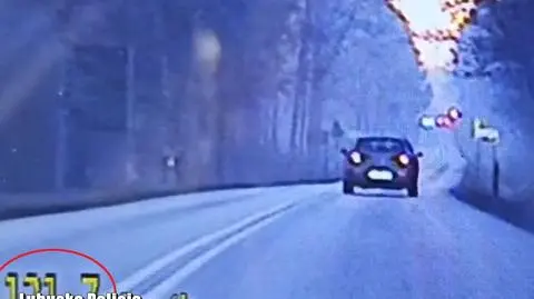 Mężczyzna jechał 121 km/h w miejscu, gdzie było ograniczenie do 50 km/h