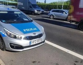 Motocyklista zderzył się z autem dostawczym na S2