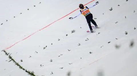O której godzinie początek dzisiejszego konkursu skoków w Planicy?